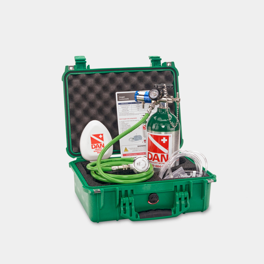 DAN Emergency Oxygen Kit